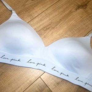 Victoria Secret Wireless Lined